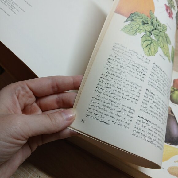 1978 Reader's Digest Creative Cooking Cookbook & Facts About Food Pamphlet - Picture 10 of 16